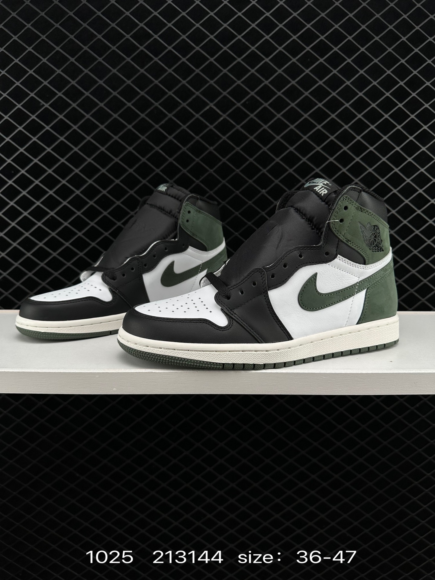 Nike Air Jordan 1 Retro High OG”Black/White“